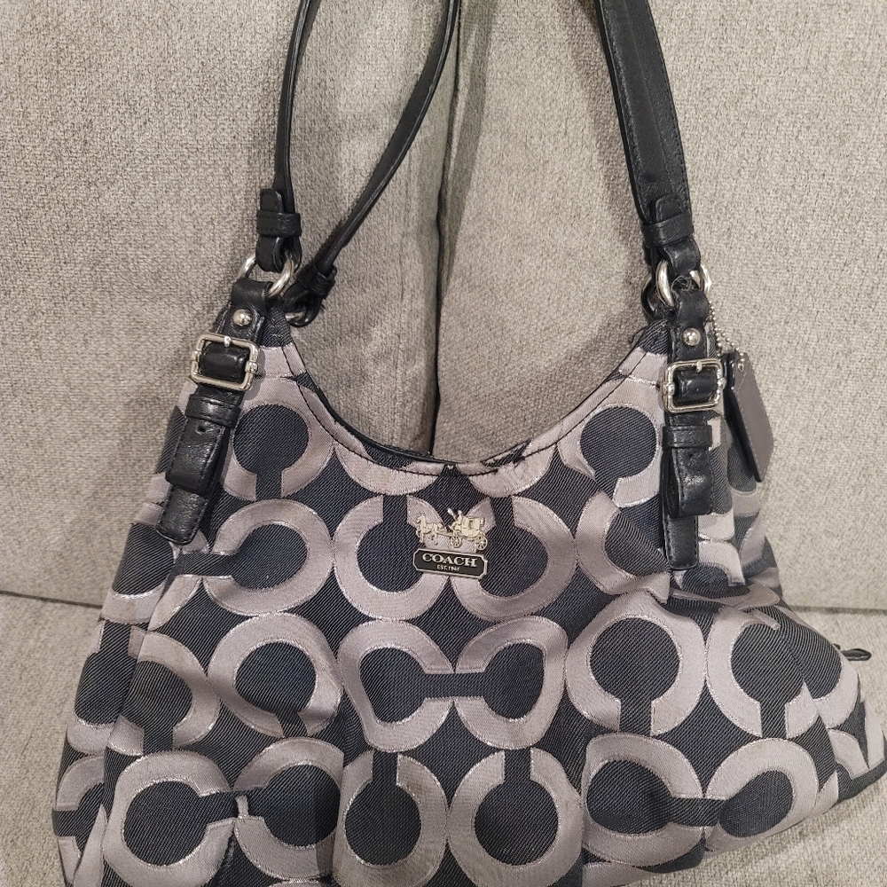 ****SALE****Coach shoulder bag